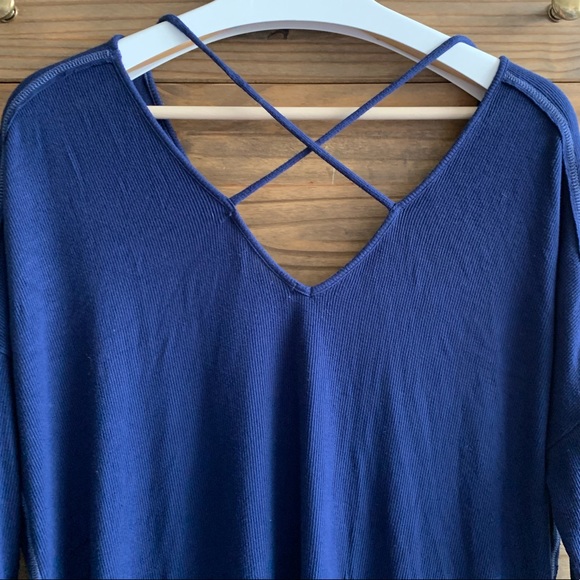 Michael Stars Blue Cross-Back Long-Sleeve Tee OS/M - Picture 7 of 8